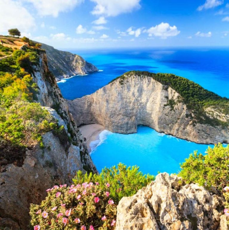 Turkey Is No Longer Cheap: Tourists Are Changing Course — and Turks Are Heading to Greece