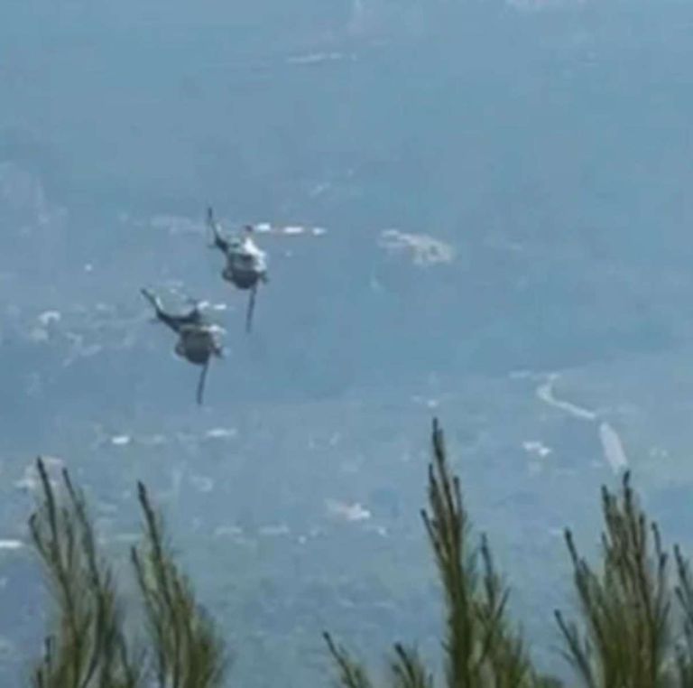 Φωτιά στην Ψάθα: Γιατί συγκρούστηκαν τα δύο πυροσβεστικά Bell – Οι πρώτες εκτιμήσεις [vid]