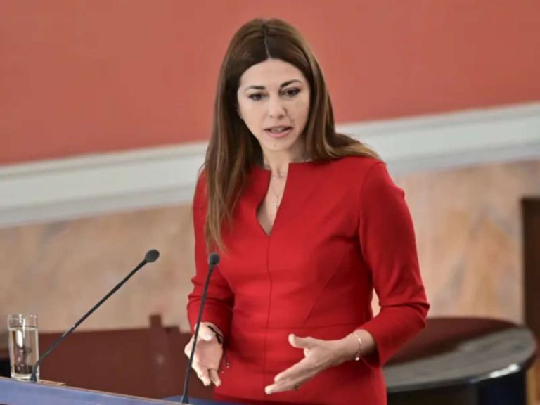 Φοιτητική στέγη: Μόλις 7% καλύπτουν οι εστίες – Το 15% του 2030 που άναψε πολιτική φωτιά