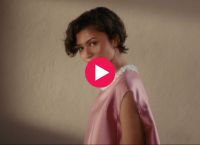 Zendaya: Η νέα παγκόσμια πρέσβειρα της Prada Beauty και του Paradoxe