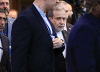 Η Νέα Υόρκη γίνεται «τελευταία γέφυρα»: Άραβες μεσολαβητές πιέζουν για τετ-α-τετ ΗΠΑ–Ιράν