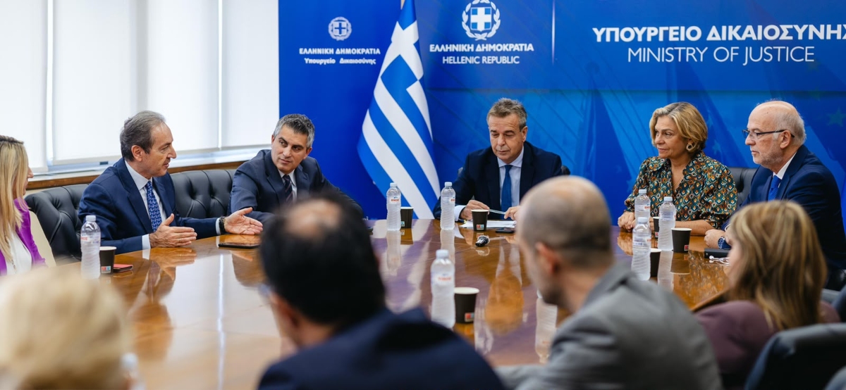 Υπεγράφη η σύμβαση για την αποκατάσταση και ενεργειακή αναβάθμιση των Δικαστηρίων Άμφισσας