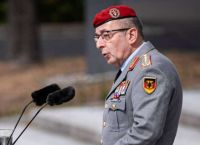 Γερμανός στην κορυφή του NATO: Ο Carsten Breuer αναλαμβάνει τη Στρατιωτική Επιτροπή