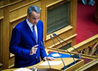 Ο Μητσοτάκης βάζει την AI στο Σύνταγμα: «Η τεχνητή νοημοσύνη πρέπει να υπηρετεί τον άνθρωπο»