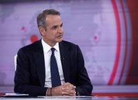 Όλοι απέναντι στον Μητσοτάκη για τα καύσιμα: “Με τα υπερκέρδη ή με τους πολίτες;”