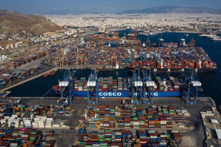 Reuters: Οι ΗΠΑ βάζουν την COSCO στο στόχαστρο για κατασκοπεία – Ο Πειραιάς στη μεγάλη γεωπολιτική εξίσωση
