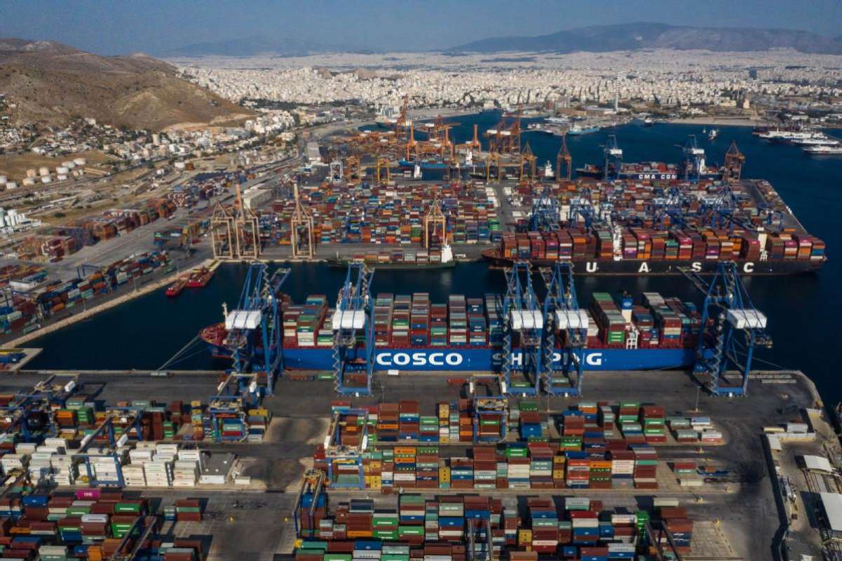 Reuters: Οι ΗΠΑ βάζουν την COSCO στο στόχαστρο για κατασκοπεία – Ο Πειραιάς στη μεγάλη γεωπολιτική εξίσωση