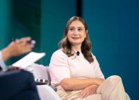 Daniela Amodei: Η γυναίκα πίσω από το Claude που θέλει να βάλει «φρένο» στο ίδιο το AI