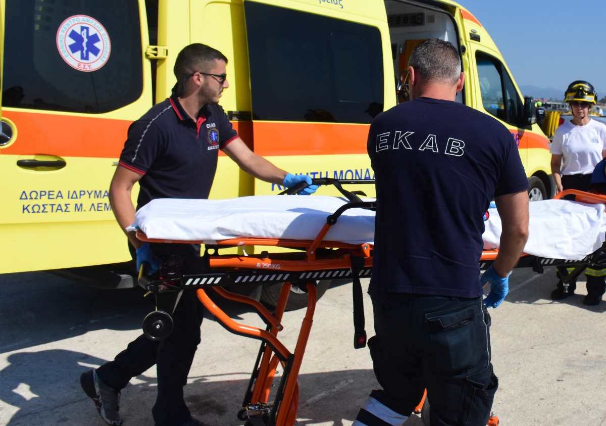 Αίγινα: Νεκρή 65χρονη στην παραλία Κλήμα – ΚΑΡΠΑ επί 50 λεπτά