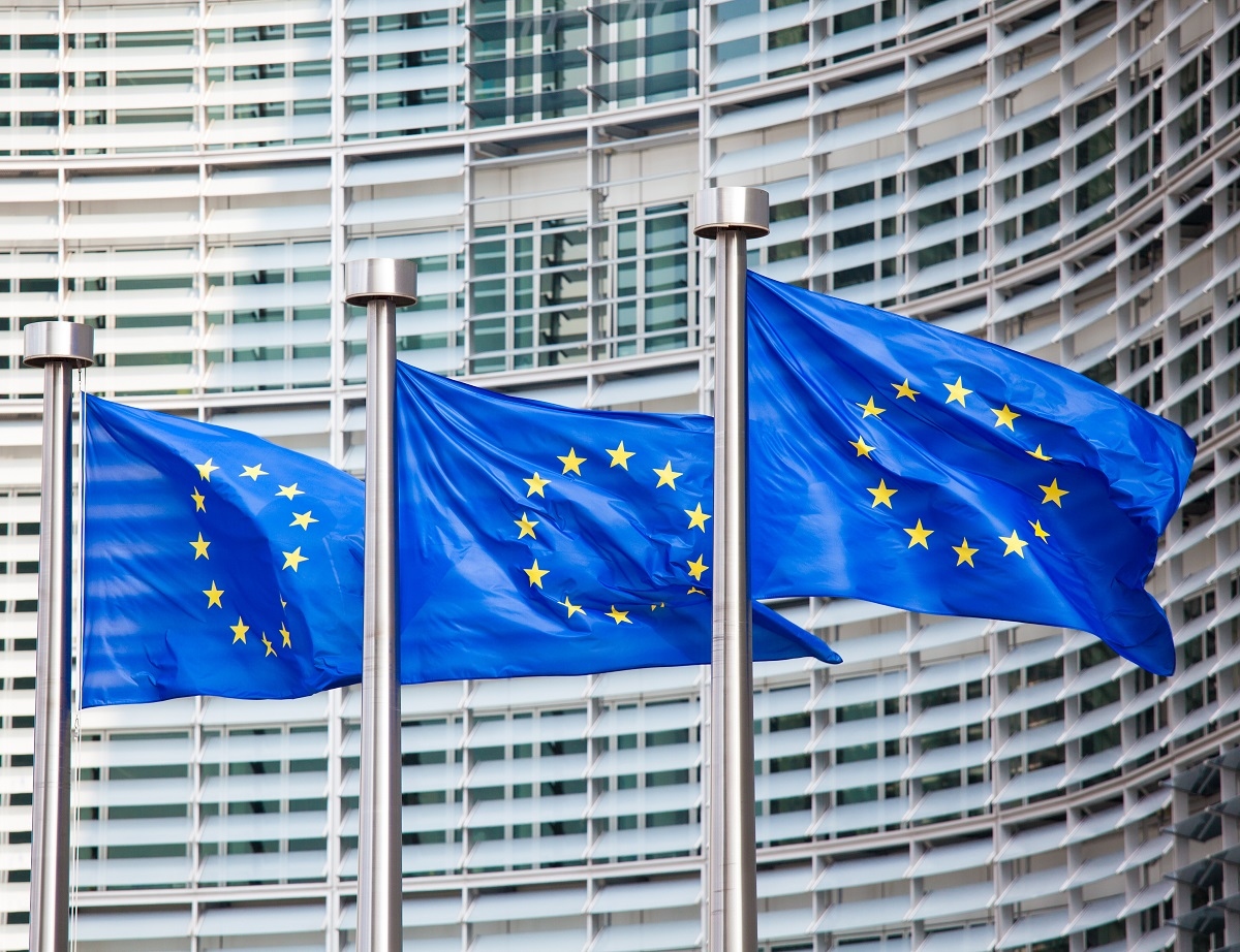 Στα χαρακώματα Βρυξέλλες και βιομηχανία για τα δωρεάν δικαιώματα CO₂ – Στο επίκεντρο η ανταγωνιστικότητα
