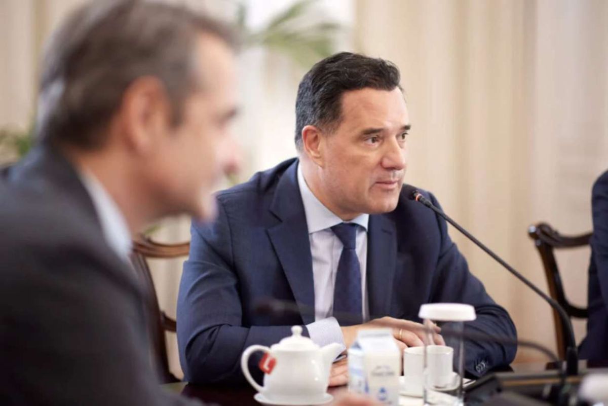 Άδωνις για ΕΦΚ καυσίμων:«Αν το μειώσεις μόνος σου,πρέπει να κόψεις κάτι άλλο»–Τι ζητά ο Μητσοτάκης από την ΕΕ