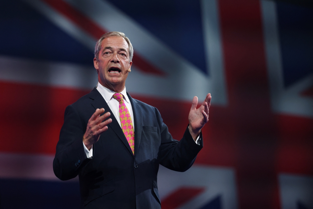 Reform UK: Δύο δωρεές-μαμούθ φουσκώνουν το ταμείο του Φάρατζ