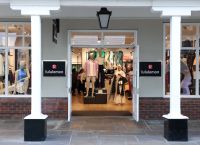 Lululemon: Το διαζύγιο του ιδρυτή της βάζει δισεκατομμύρια στο τραπέζι