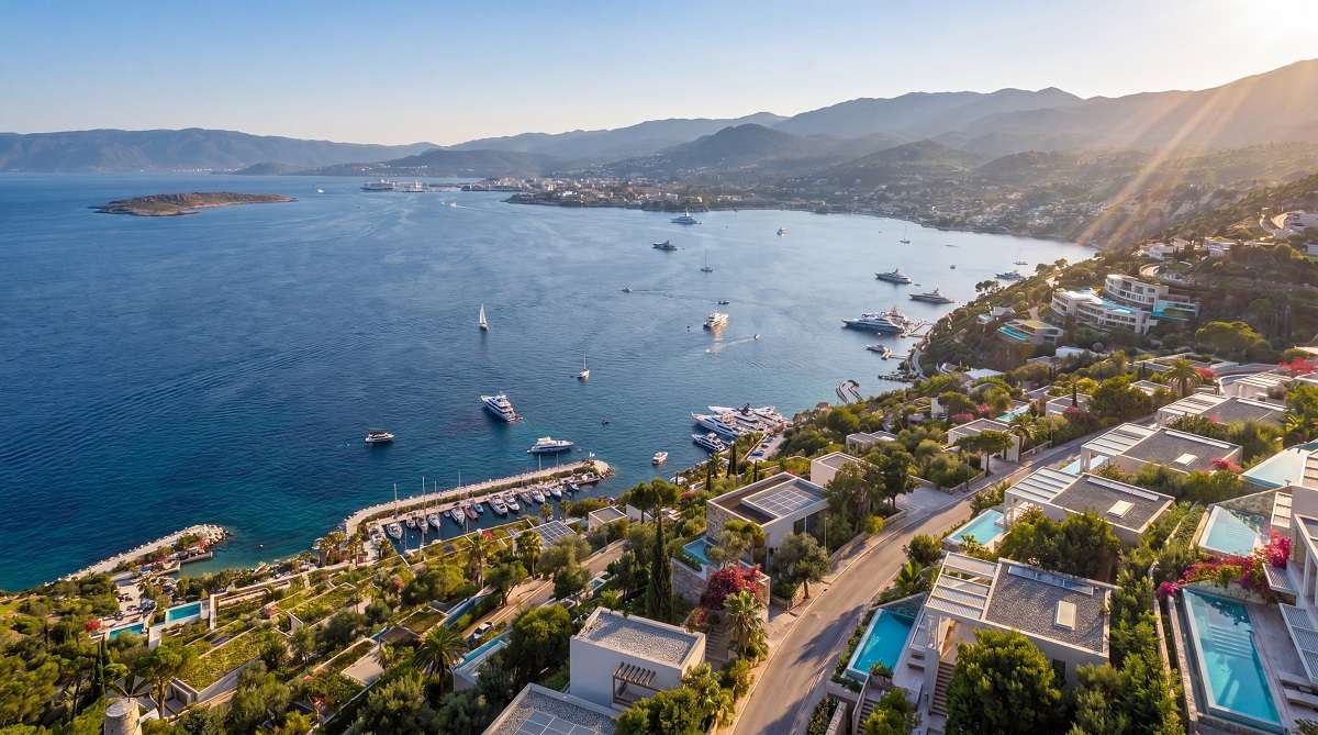 Μπαίνει στη φάση ανέγερσης κατοικιών η κορυφαία επένδυση του Elounda Hills στην Κρήτη