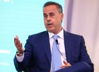 Παπασταύρου: Το σχέδιο για ρεύμα -30% – Οι 6 κινήσεις που αλλάζουν τον λογαριασμό έως το 2029