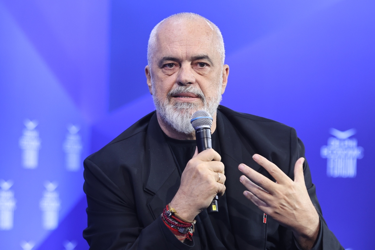 Εντι Ράμα: «Η τύχη του πρότζεκτ Κούσνερ θα κριθεί από την επιστήμη, όχι την ιδεολογία»
