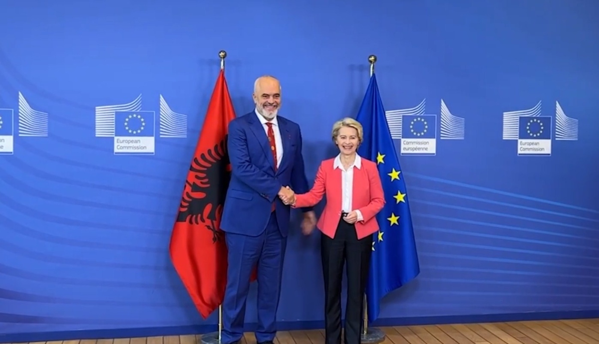 Κομισιόν: Στην τελική ευθεία για την ένταξη της Αλβανίας στην ΕΕ