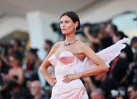 Venice Film Festival: Τα beauty looks που έκλεψαν την παράσταση στη Βενετία