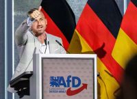 Η AfD «καταπίνει» τη CDU: 43,8% έναντι 17,2% και το Brandmauer μπαίνει σε τεστ αντοχής