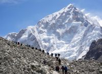 Ιμαλάια: Αγνοούνται δέκα ορειβάτες από το Νεπάλ μετά από χιονοστιβάδα σε κατασκήνωση βάσης