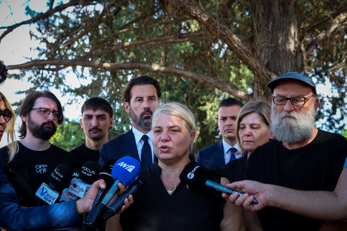 Τέμπη: «Είχε κατέβει η κόλαση στη Γη» – Συγκλονιστικές καταθέσεις συγγενών