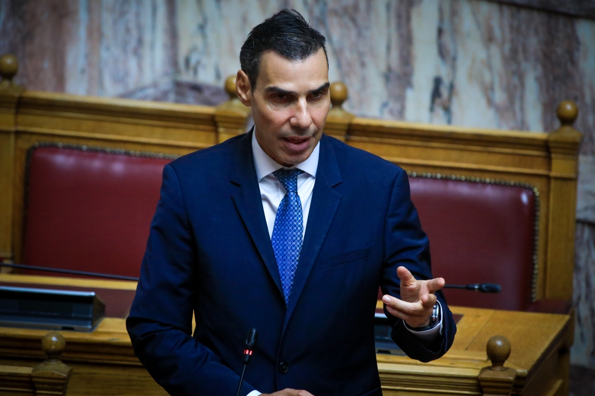 Θεμιστοκλέους για Μαζωνάκη: «Παράνομη η λειτουργία των μηχανημάτων»