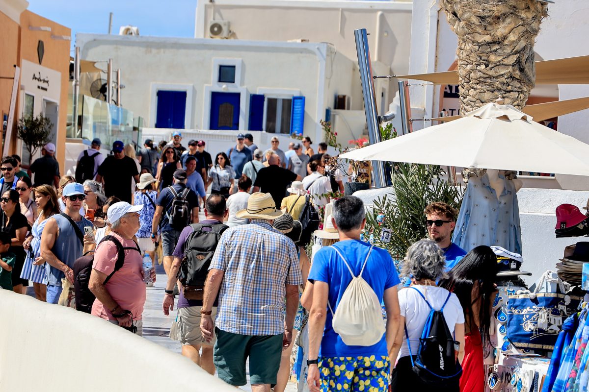 Τουρισμός: Πάνω από 20 εκατ. επισκέπτες στο 7μηνο – Έσοδα 13,5 δισ. ευρώ