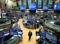 Wall Street: Ήπιες απώλειες στο άνοιγμα με meta, Ιράν και τη συνάντηση Τραμπ – Σι να βρίσκονται στο επίκεντρο