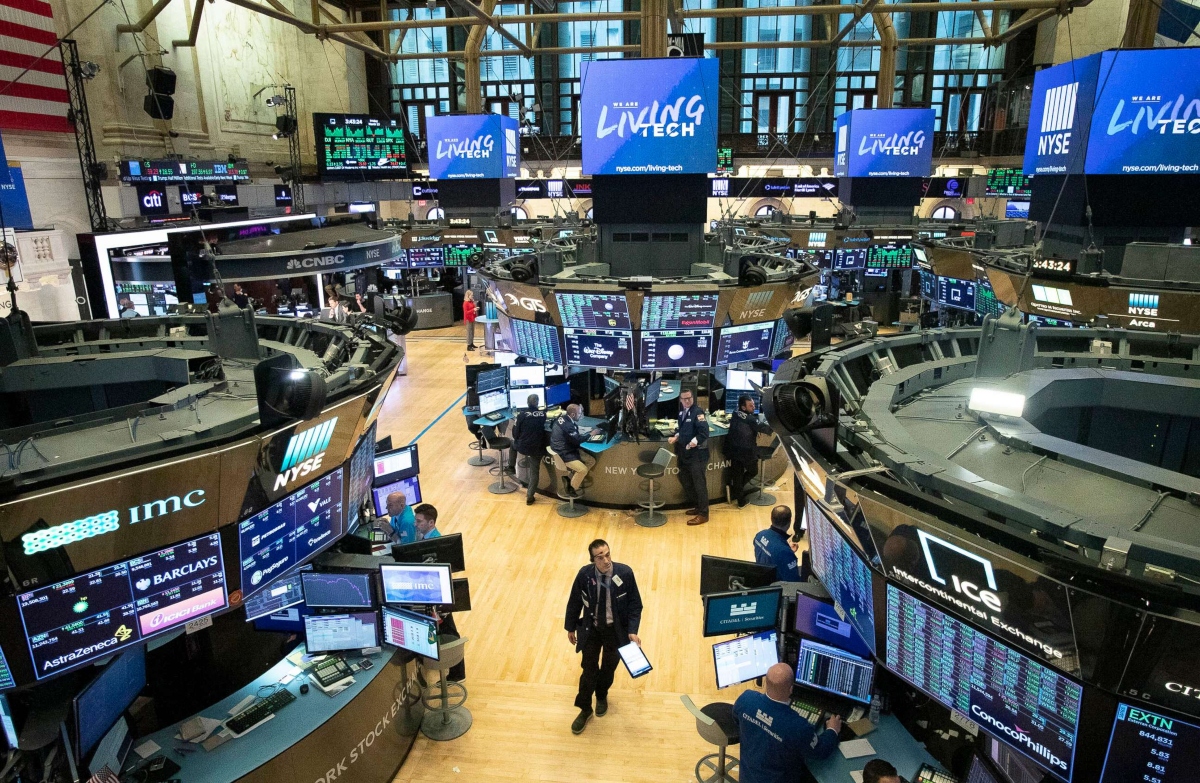 Wall Street: Ήπιες απώλειες στο άνοιγμα με meta, Ιράν και τη συνάντηση Τραμπ – Σι να βρίσκονται στο επίκεντρο
