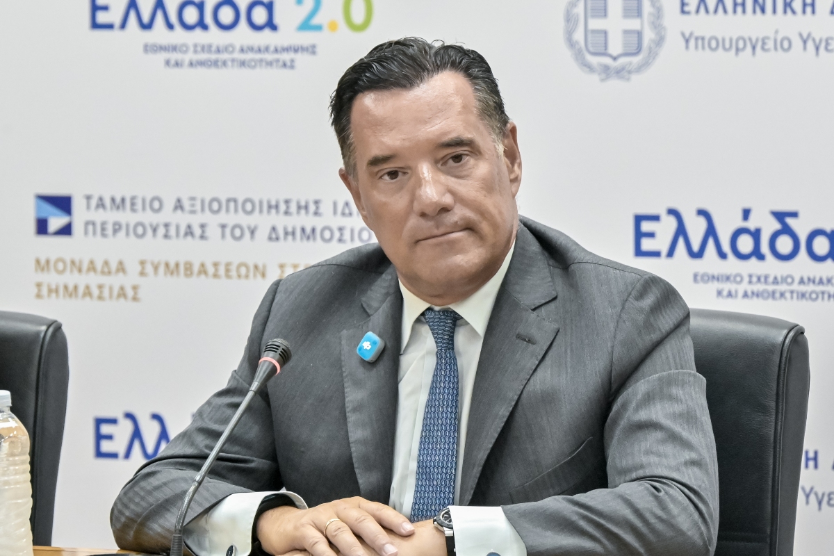 Γεωργιάδης για υπόθεση Μαζωνάκη: «Δεν ήταν κλινική» – QR στα ιατρεία και νέοι κανόνες για longevity