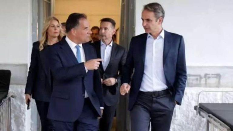 Μητσοτάκης–Άδωνις αλλάζουν πίστα στο Παπανικολάου: Έως 50% περισσότερες θεραπείες κατά του καρκίνου