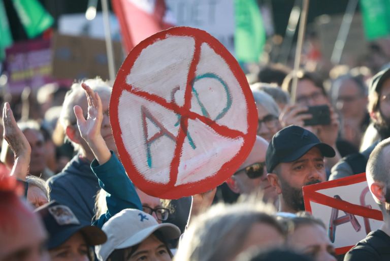 Γερμανία: Ανησυχία στις μεταναστευτικές κοινότητες μετά τη νίκη του AfD