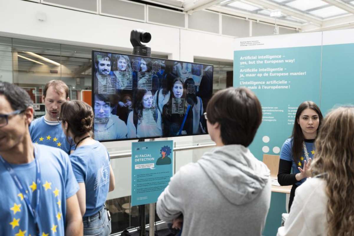 AI Act: Η Ευρώπη περνά από τους κανόνες στην επιβολή – Στο μικροσκόπιο frontier AI και κυβερνοασφάλεια