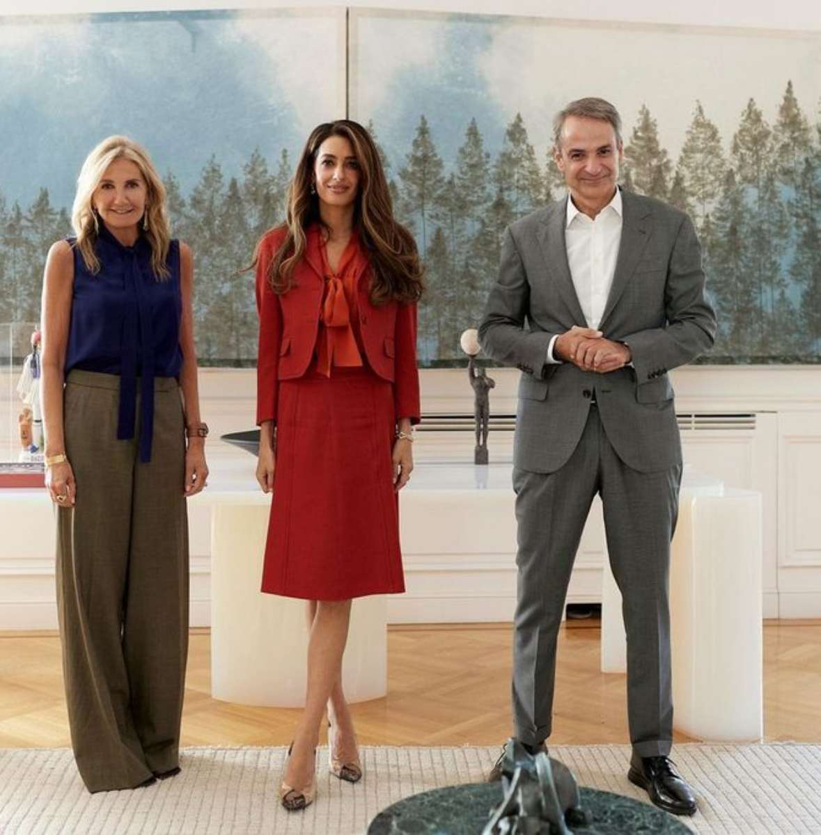 Mitsotakis–Amal Clooney: Parthenon Sculptures Back on the Table as Athens Steps Up Cultural Diplomacy