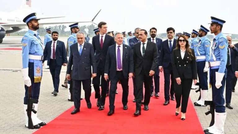 Πέντε μεσολαβητές, καμία ειρήνη: Γιατί ΗΠΑ και Ιράν δεν μπορούν ακόμη να κλείσουν τον πόλεμο