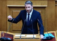 Ανδρουλάκης στη Βουλή: «Από το Μητσοτάκης ή χάος πήγατε στο Μητσοτάκης ή Ερντογάν»