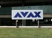 AVAX σε τροχιά ισχύος: €3 δισ. ανεκτέλεστο, €472 εκατ. τζίρος–Η «μηχανή έργων» κρατά υψηλές στροφές