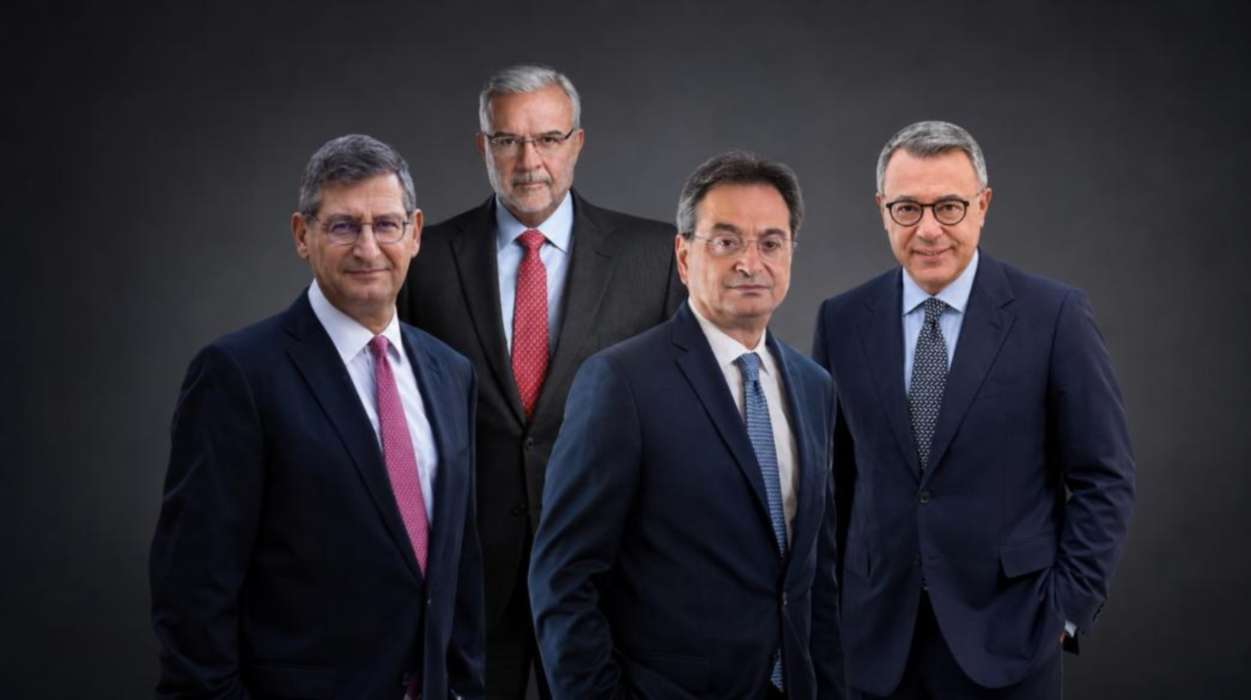Τράπεζες ξαναμοιράζουν την ασφαλιστική πίτα: Τα 4 deals που αλλάζουν την αγορά