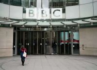 BBC: Στον αέρα κανάλια και υπηρεσίες – Ορατός ο κίνδυνος λουκέτου