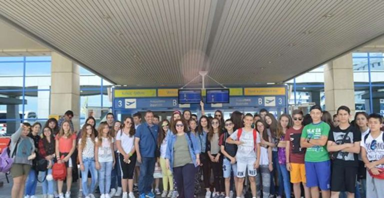 Σχολικές εκδρομές με νέους κανόνες: Έως 10 ημέρες στο εξωτερικό – Τι αλλάζει για μαθητές και γονείς