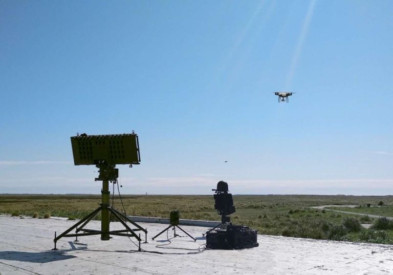 ΕΛΒΟ: €40 εκατ. για drones και anti-drone – Η Σίνδος θέλει να γίνει αμυντικός κόμβος της Νότιας Ευρώπης