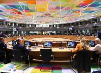 Η Ευρώπη ψάχνει φθηνότερη ενέργεια: Το σχέδιο των «27» για τιμές, LNG και τον χειμώνα