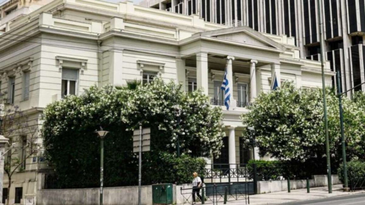 Υπ.Εξωτερικών: “Eπιβεβαιώνουμε τη στήριξή μας στην Ουκρανία”-“Υποστηρίζουμε τη σύγκληση Συμβουλίου Ασφαλείας”