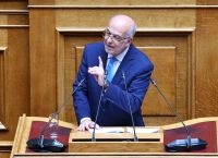Ο Φλωρίδης σηκώνει το γάντι: «Δεν είπα Μητσοτάκης ή Ερντογάν» – Η νέα βολή στο ΠΑΣΟΚ