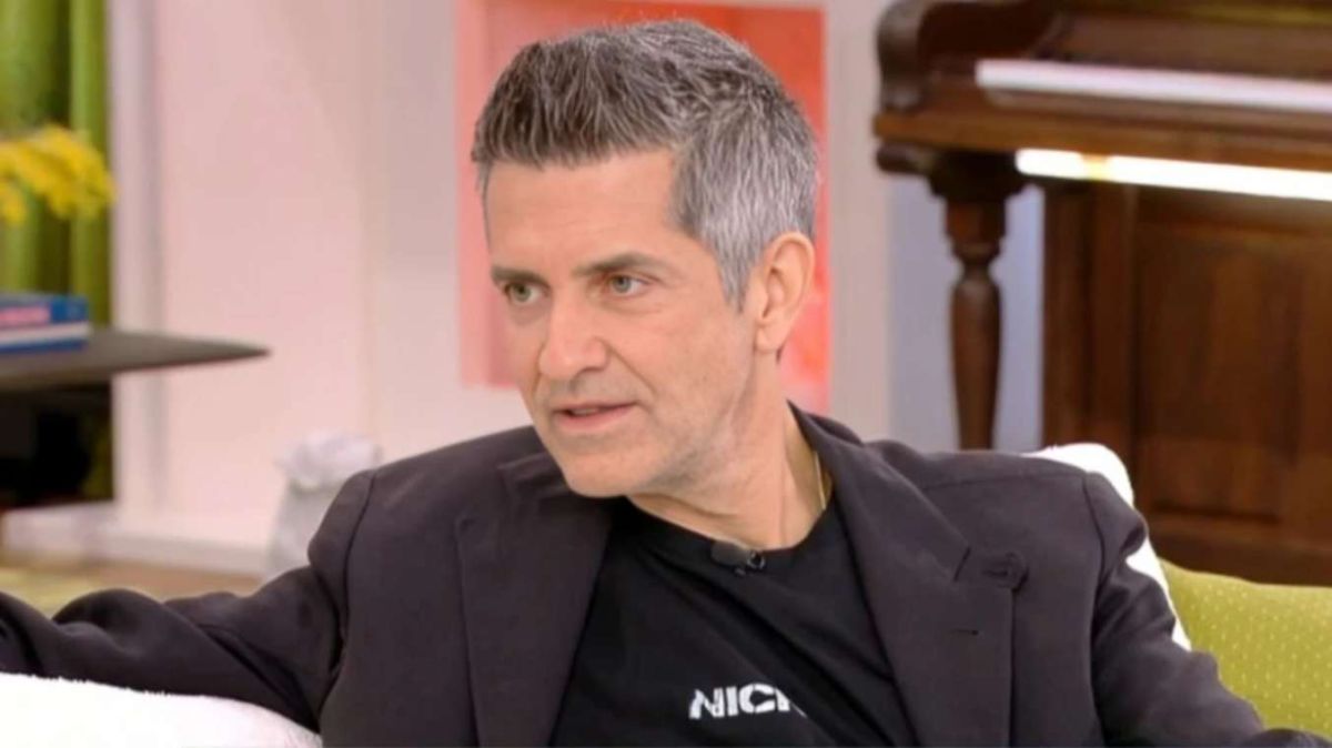 Φοίβος «ξεσπά» για Μαζωνάκη: «Μιλάνε όλοι σαν να ήταν κολλητοί του – Είναι ιεροσυλία»