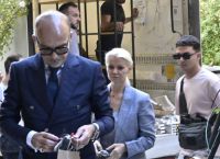 Γιώργος Μαζωνάκης: Συνελήφθησαν οι δύο γιατροί για θανατηφόρα έκθεση – Το βίντεο που τους «έκαψε»