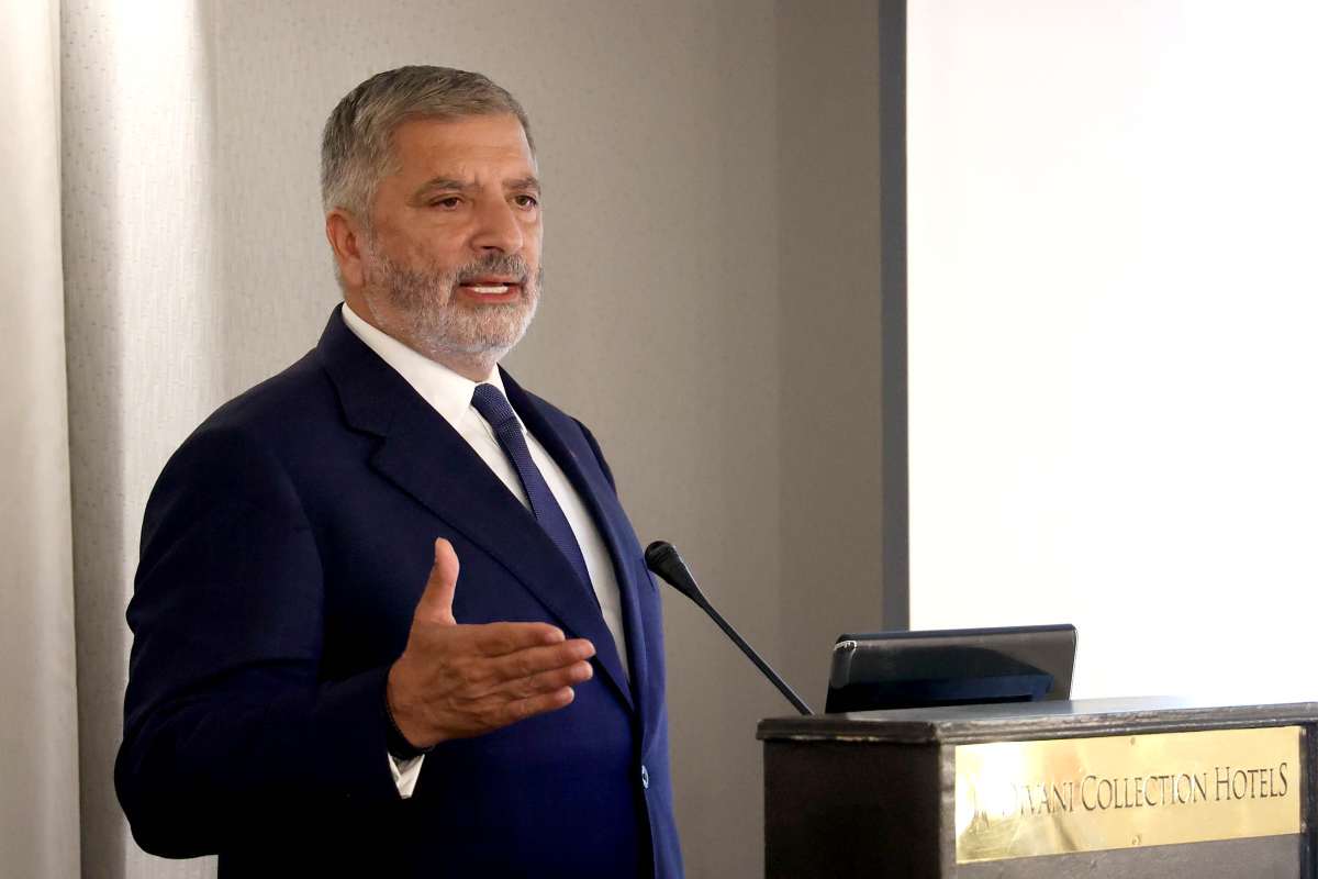 Πατούλης: «Υποψιάζομαι ότι υπάρχει προστασία» – Ζητά να ανοίξουν πελατολόγιο, συνταγές και παραπομπές γιατρών