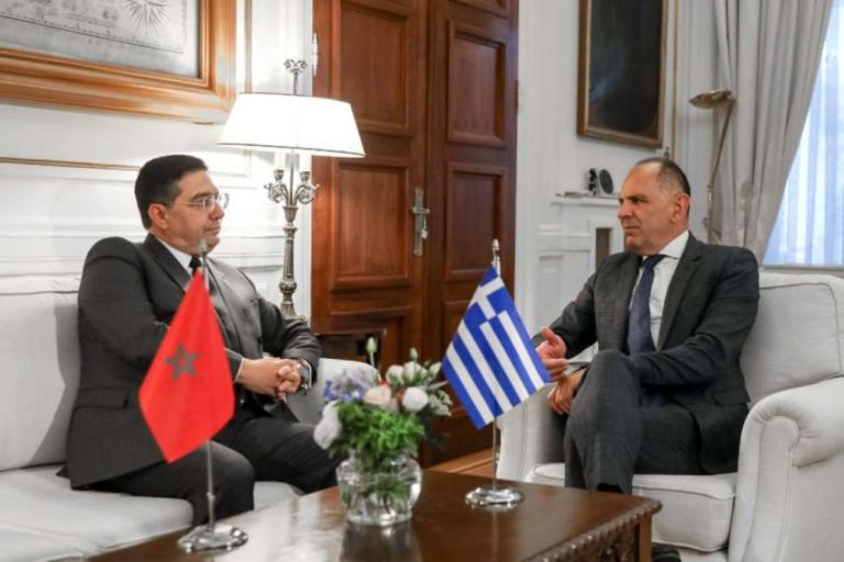 Ελλάδα–Μαρόκο «κλειδώνουν» κοινή γραμμή: Δίκαιο της Θάλασσας, σύνορα και μεταναστευτικό στο ίδιο τραπέζι