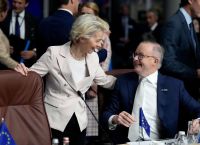 Η Αυστραλία κοιτάζει προς Βρυξέλλες: Η «πόρτα» της ΕΕ άνοιξε με τον Καναδά – Τι απαντά η Καμπέρα