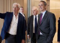 Μητσοτάκης–Dimon στη Νέα Υόρκη: Η Ελλάδα στο ραντάρ της Wall Street – $4,5 τρισ. κοιτούν επενδύσεις